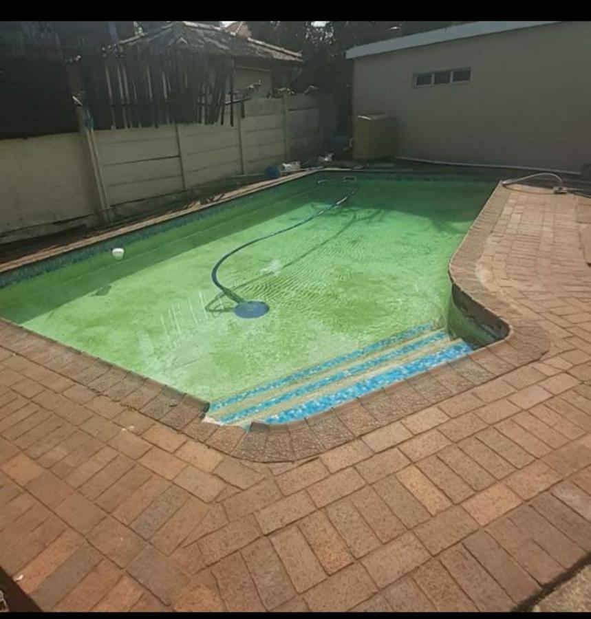 Hotel 104 Oliver Lea Drive Durban Exterior foto